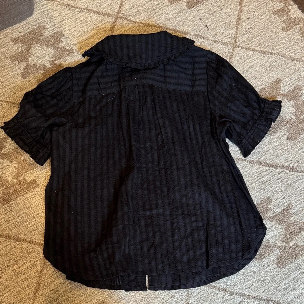 Pilcro Black Short-Sleeve Button Front Blouse